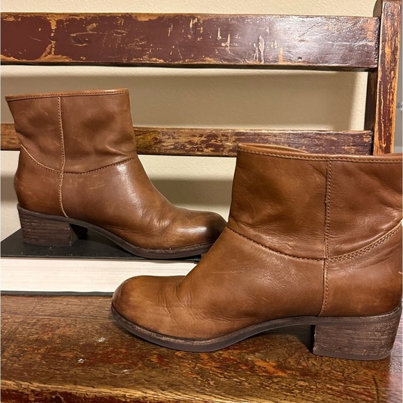 UGG Darling Harness Ankle Boot Whiskey Brown Cowboy Biker Booties - Picture 13 of 15